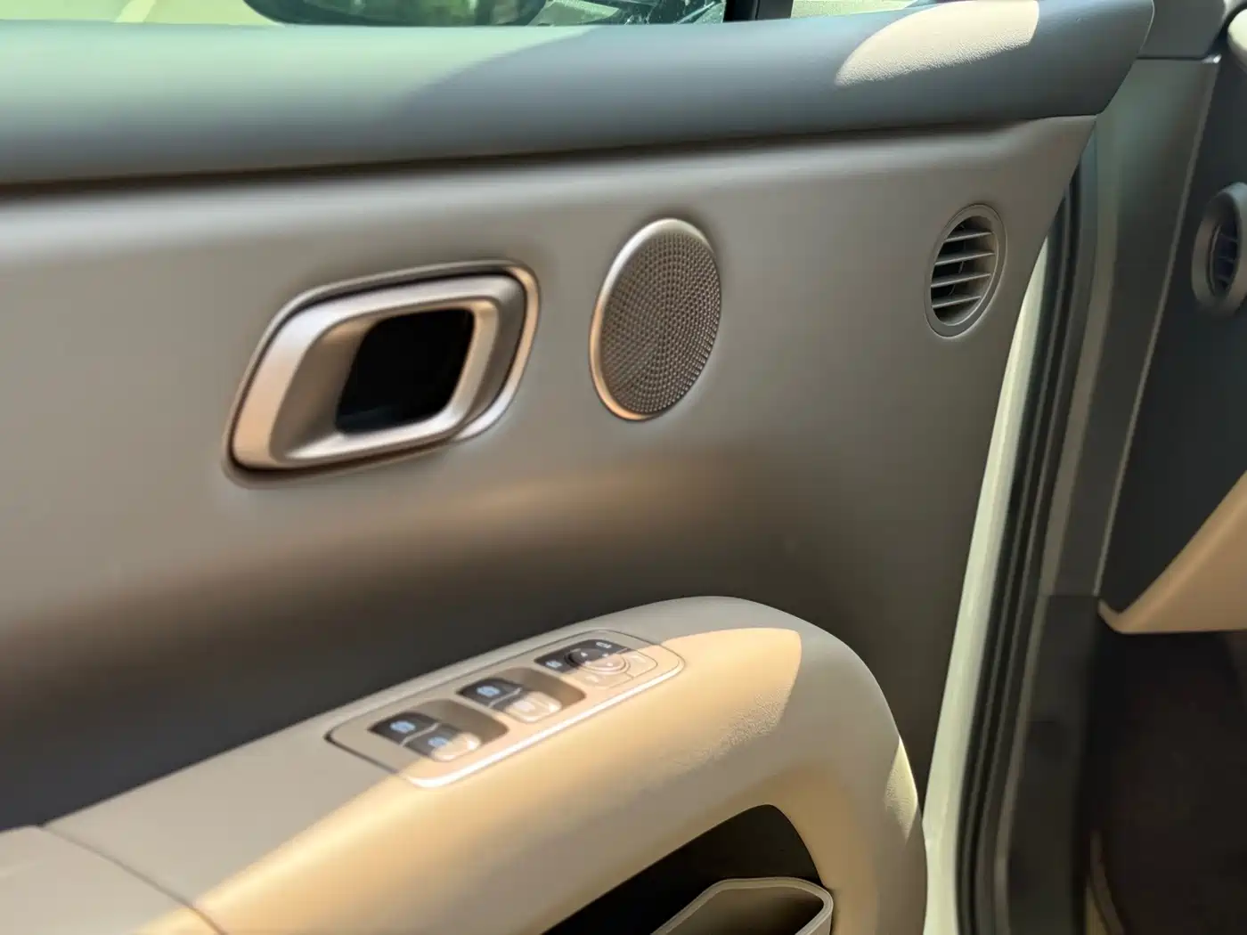 Li Auto i6 2026 2025 4WD Base Model