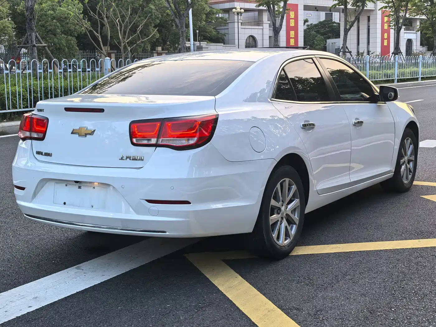 Chevrolet Malibu 2018 530T Automatic Luxury Edition фото 4
