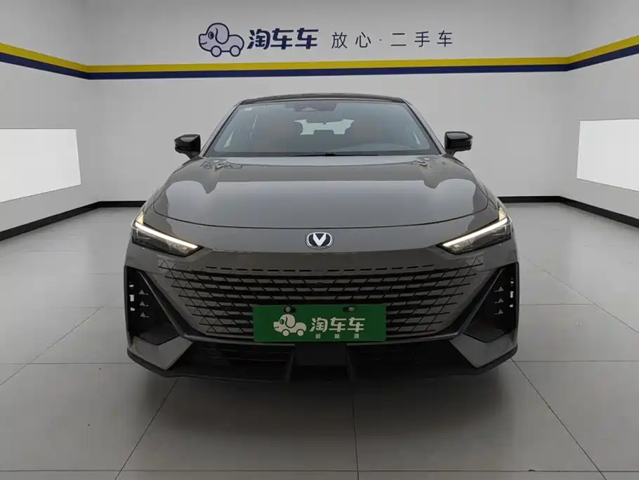 Changan UNI-V iDD 2023 2023 Smart Electric iDD 1.5T 113km Smart Cool Type