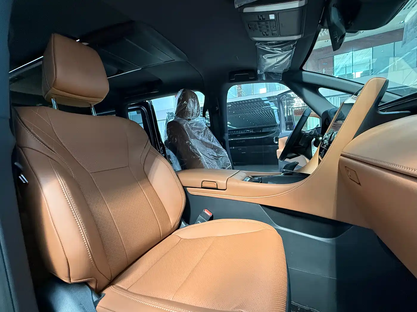 Toyota Alphard 2024 Hybrid 2.5L Ultimate Enjoyment Edition фото 24