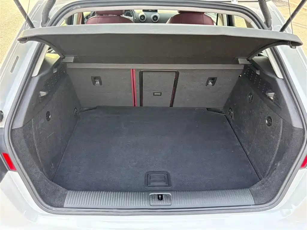 Audi A3 2016 Sportback 35 TFSI Leadership фото 17