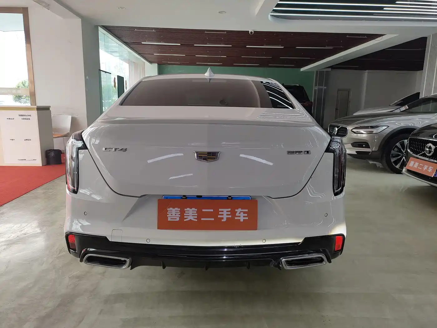 CADILLAC CT4