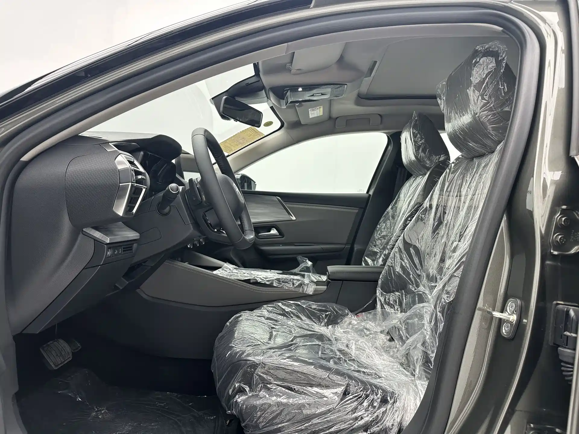 Фото 5 - Citroën Versailles C5 X