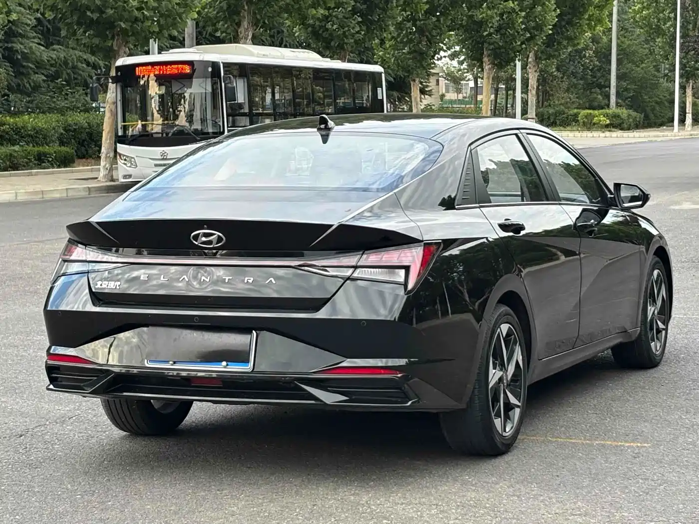 MODERN ELANTRA