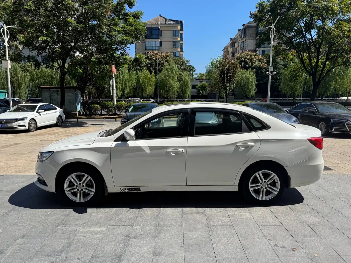 Besturn B30 2016 2016 1.6L Automatic Luxury