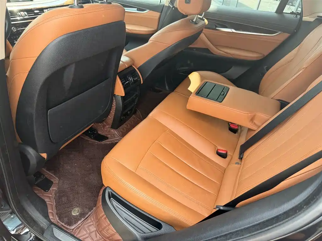 BMW X6 2018 xDrive28i фото 17