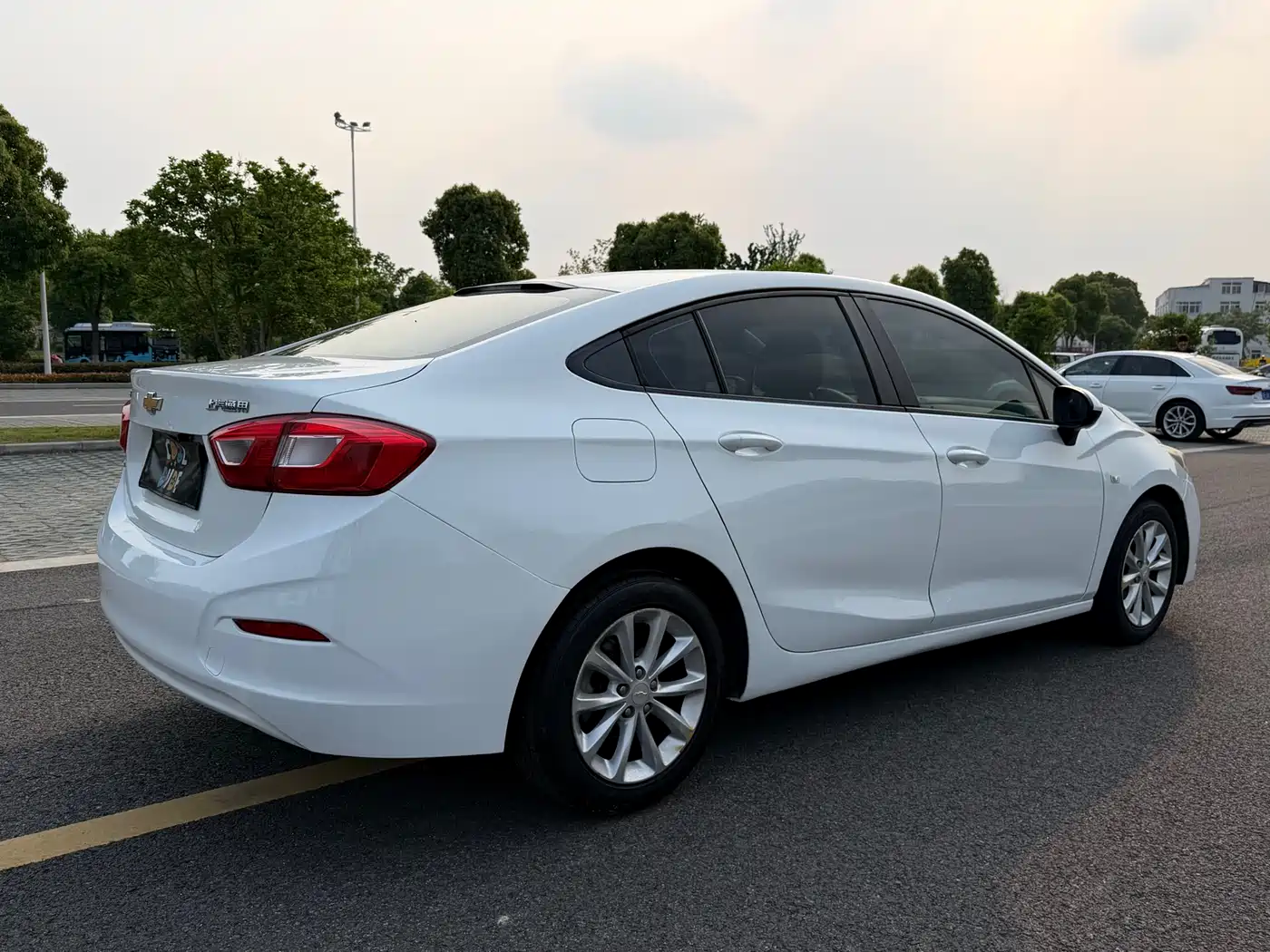 Chevrolet Cruze 2018 320 Automatic Pioneer Sunroof Edition фото 11