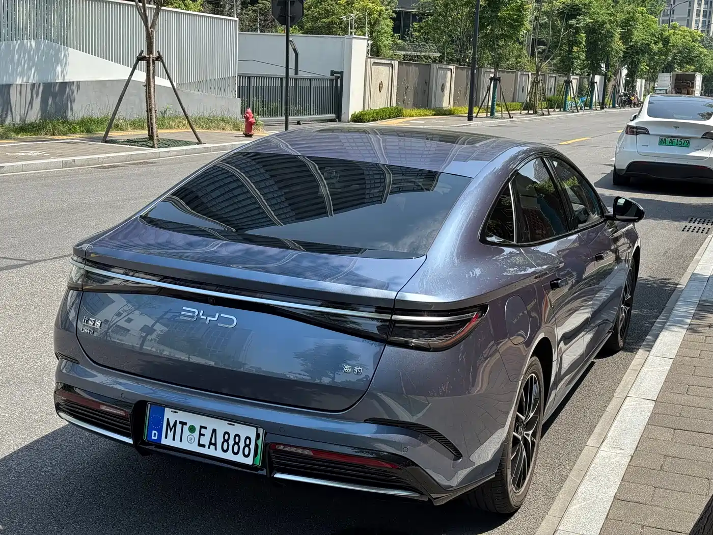 BYD Seal 2023 DM-i 1.5T 121km Premium фото 4