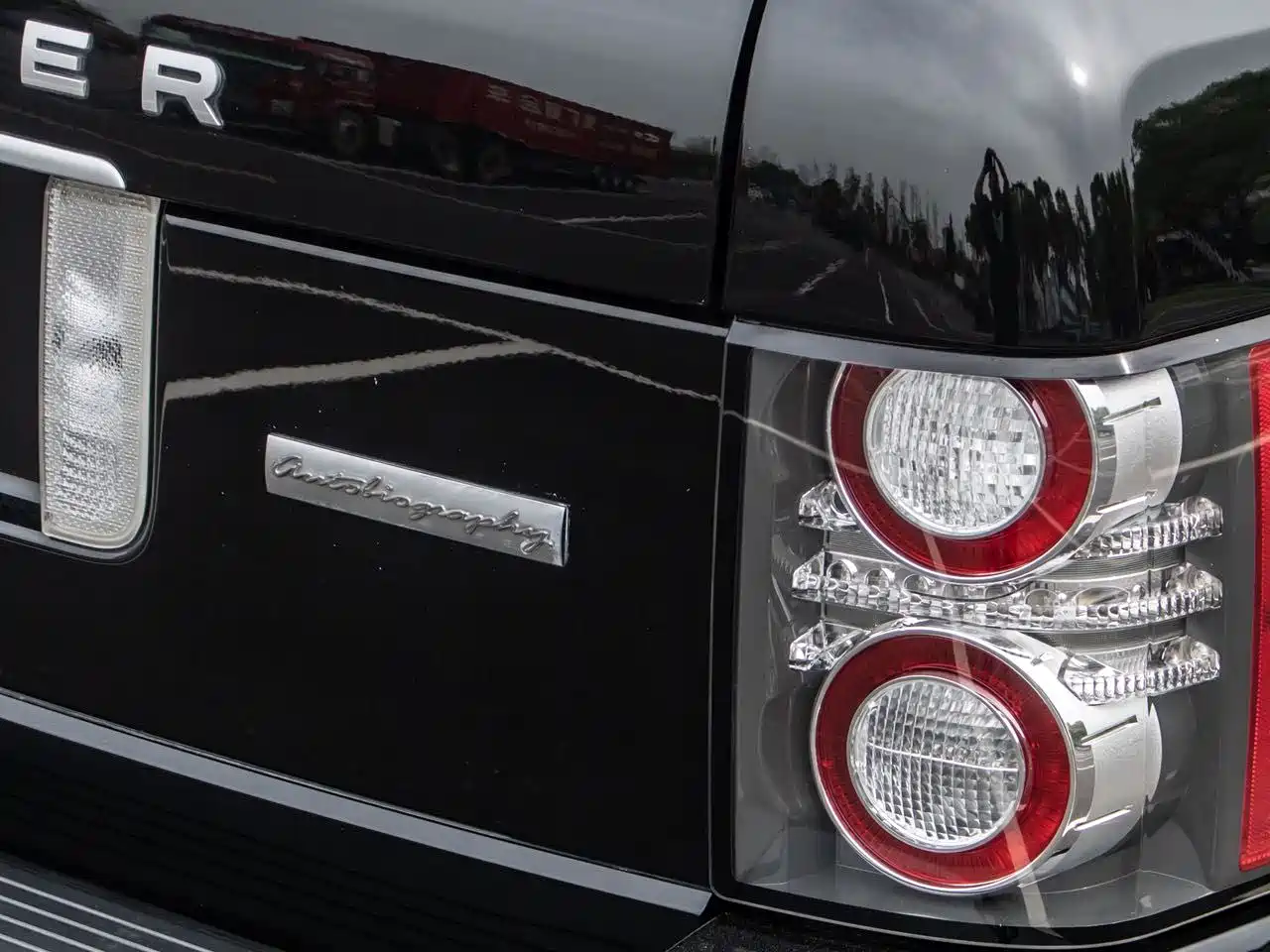 Land Rover Range Rover 2011 5.0 SC V8 Ultimate Edition фото 6