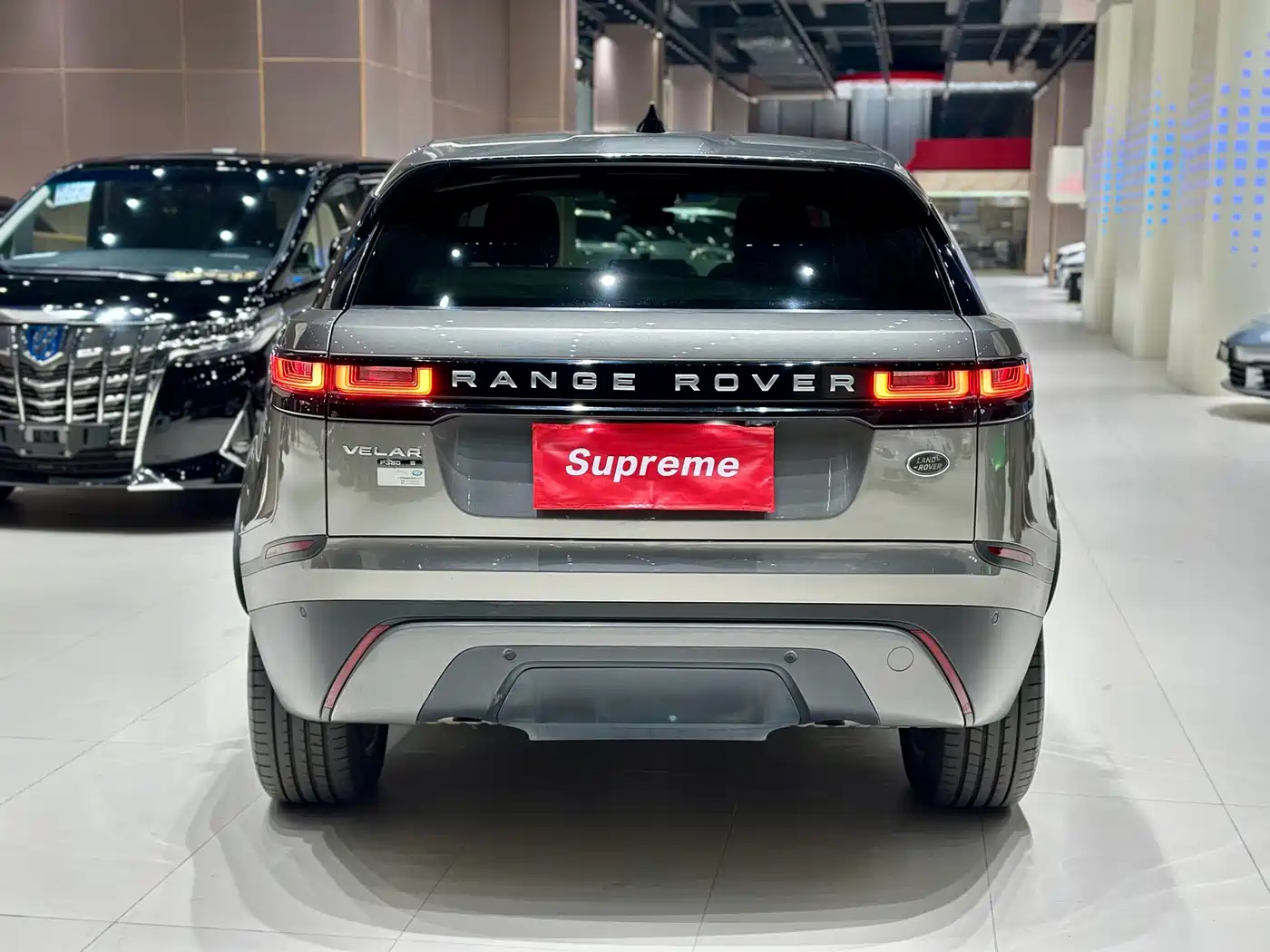 Land Rover Range Rover Velar 2018 2017 P380 R-DYNAMIC S