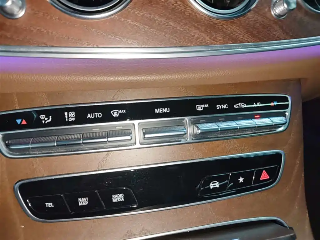 Mercedes-Benz E-Class 2021 Facelift E 300 L Luxury фото 13