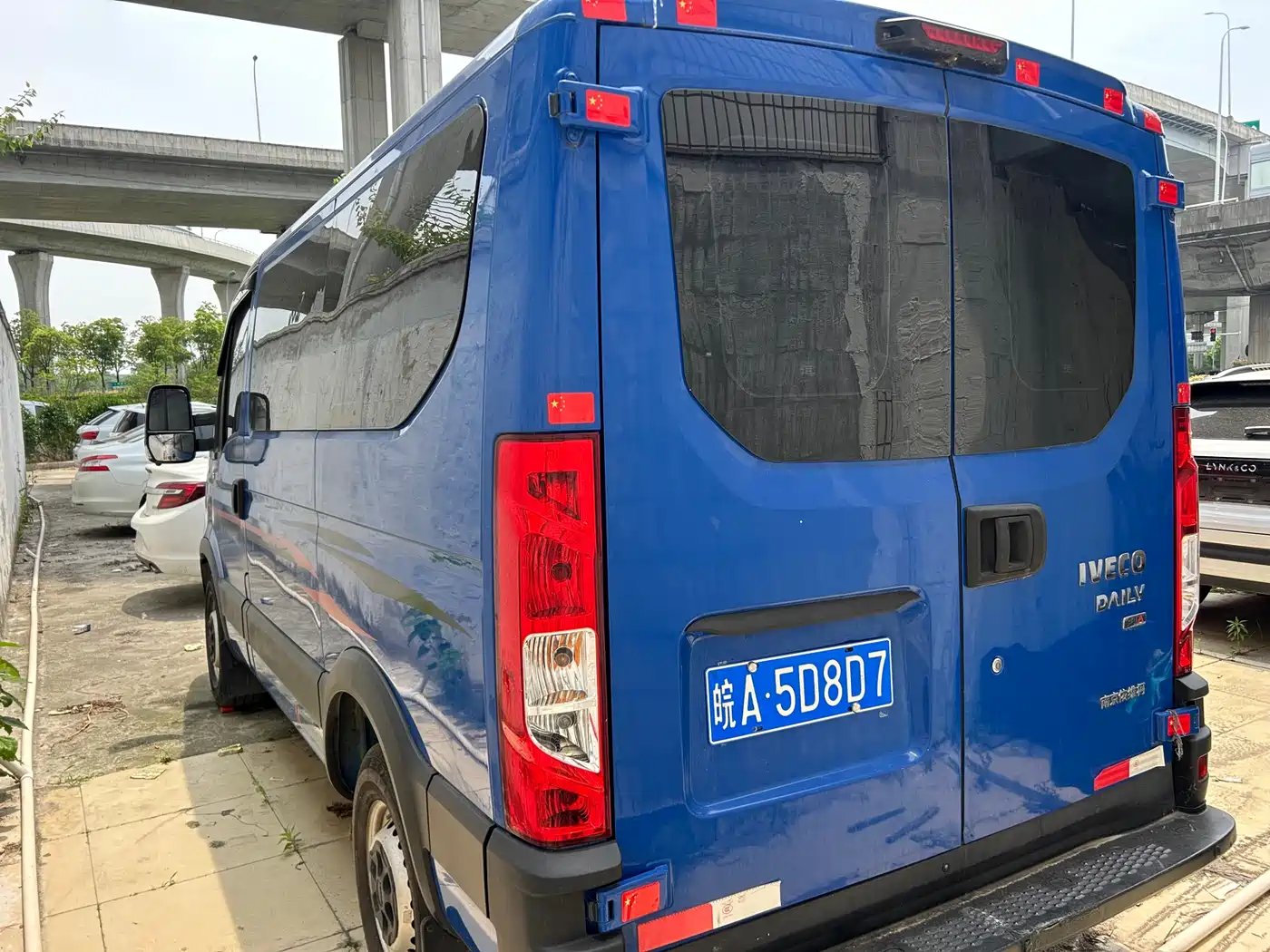 IVECO OU SHENG
