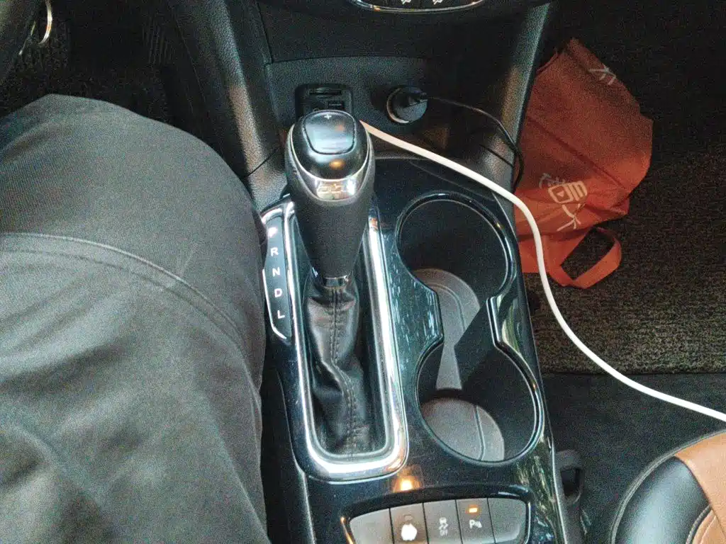 Photo 15 - Chevrolet Cruze