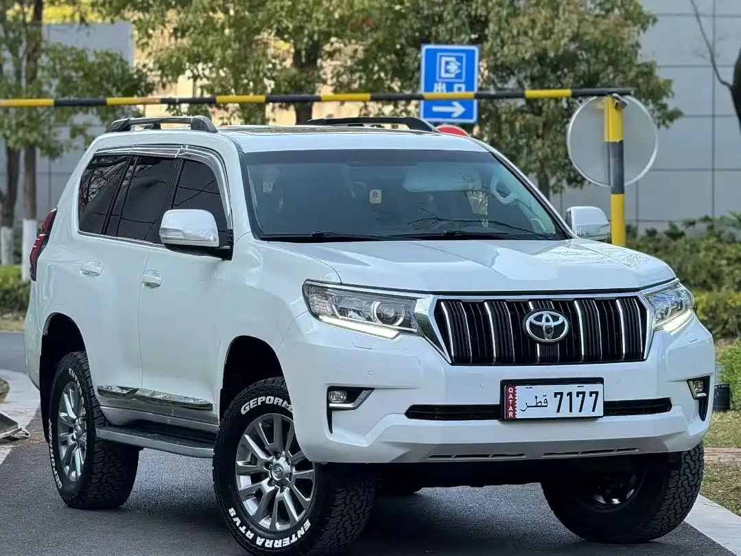 Toyota Prado 2018 3.5L Automatic TX-L Rear-mounted Spare Tire фото 3