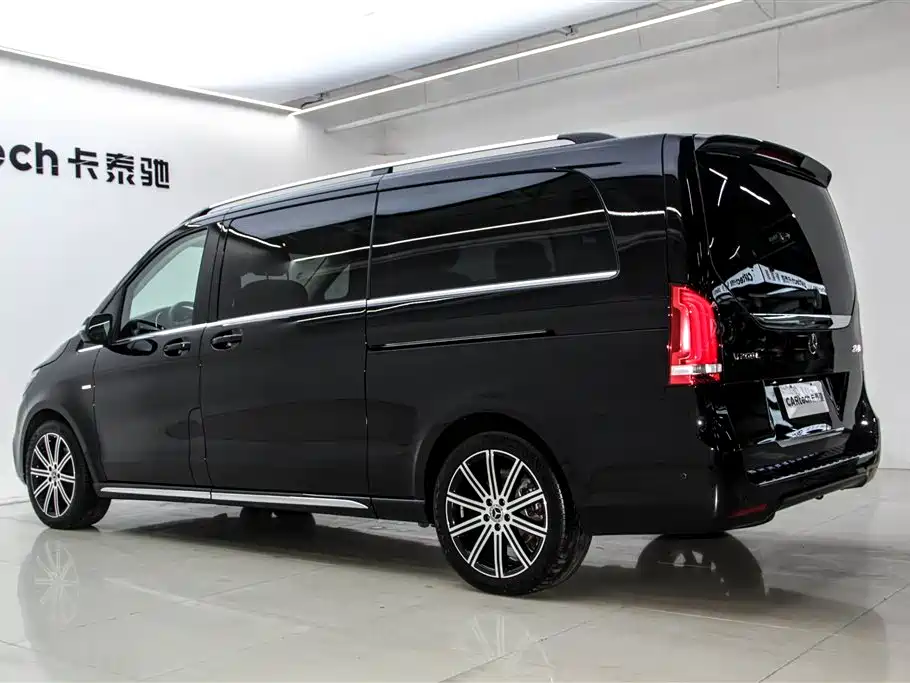 Mercedes-Benz V-Class 2022 V 260 L Long Wheelbase Luxury Edition фото 7