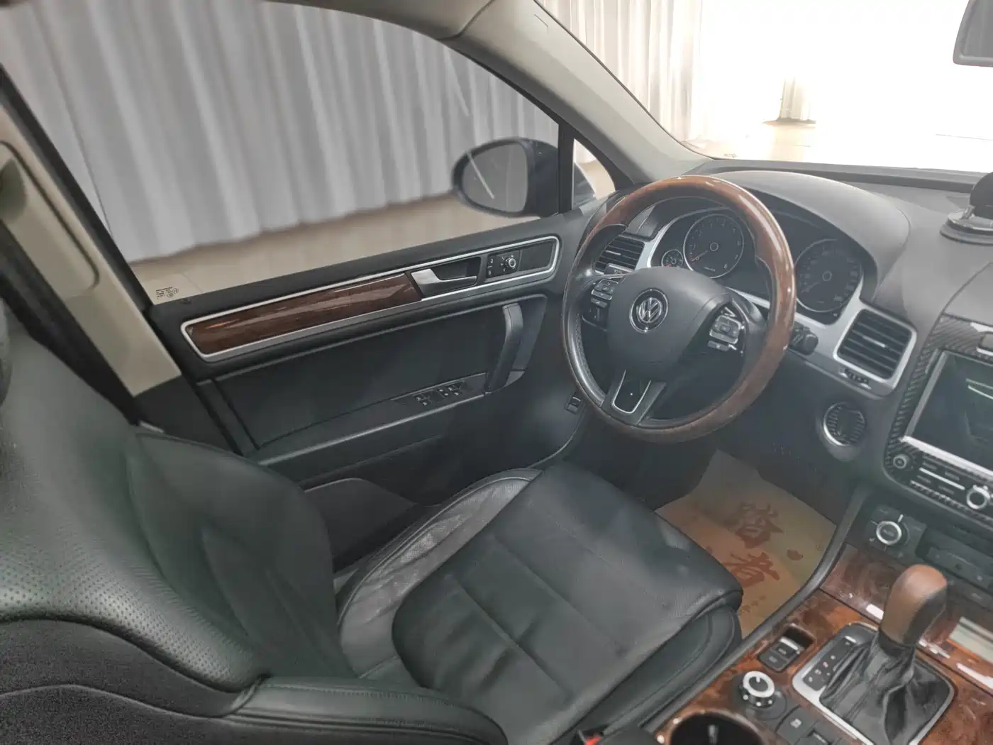 Volkswagen Touareg 2011 3.0TSI Comfort фото 14