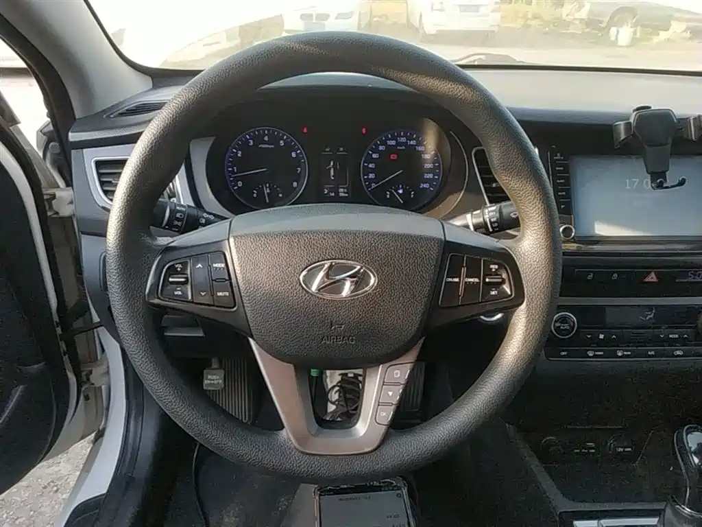 Hyundai Mistra 2014 1.8L Auto Smart GLS фото 11