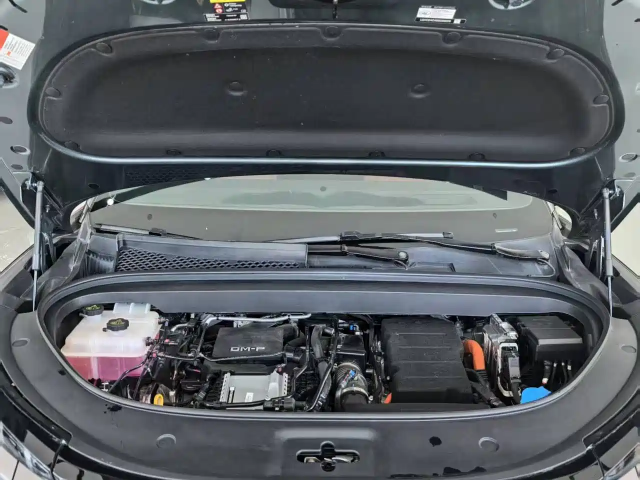 BYD Tang L 2025 DM 175KM Drone Player Edition фото 15