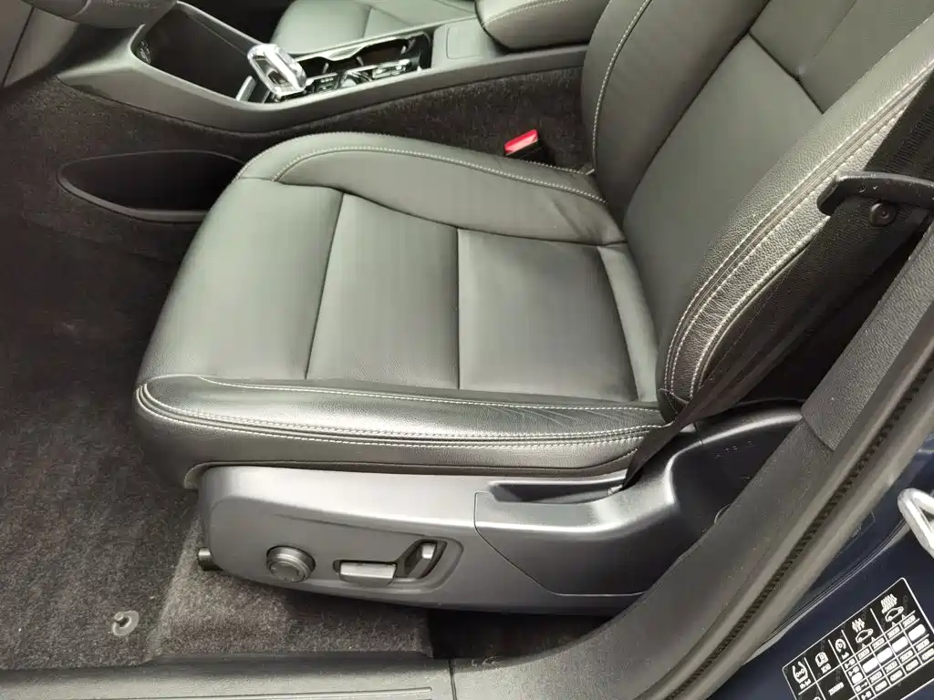 Volvo XC40 2020 2021 T4 AWD Smart Luxury Edition