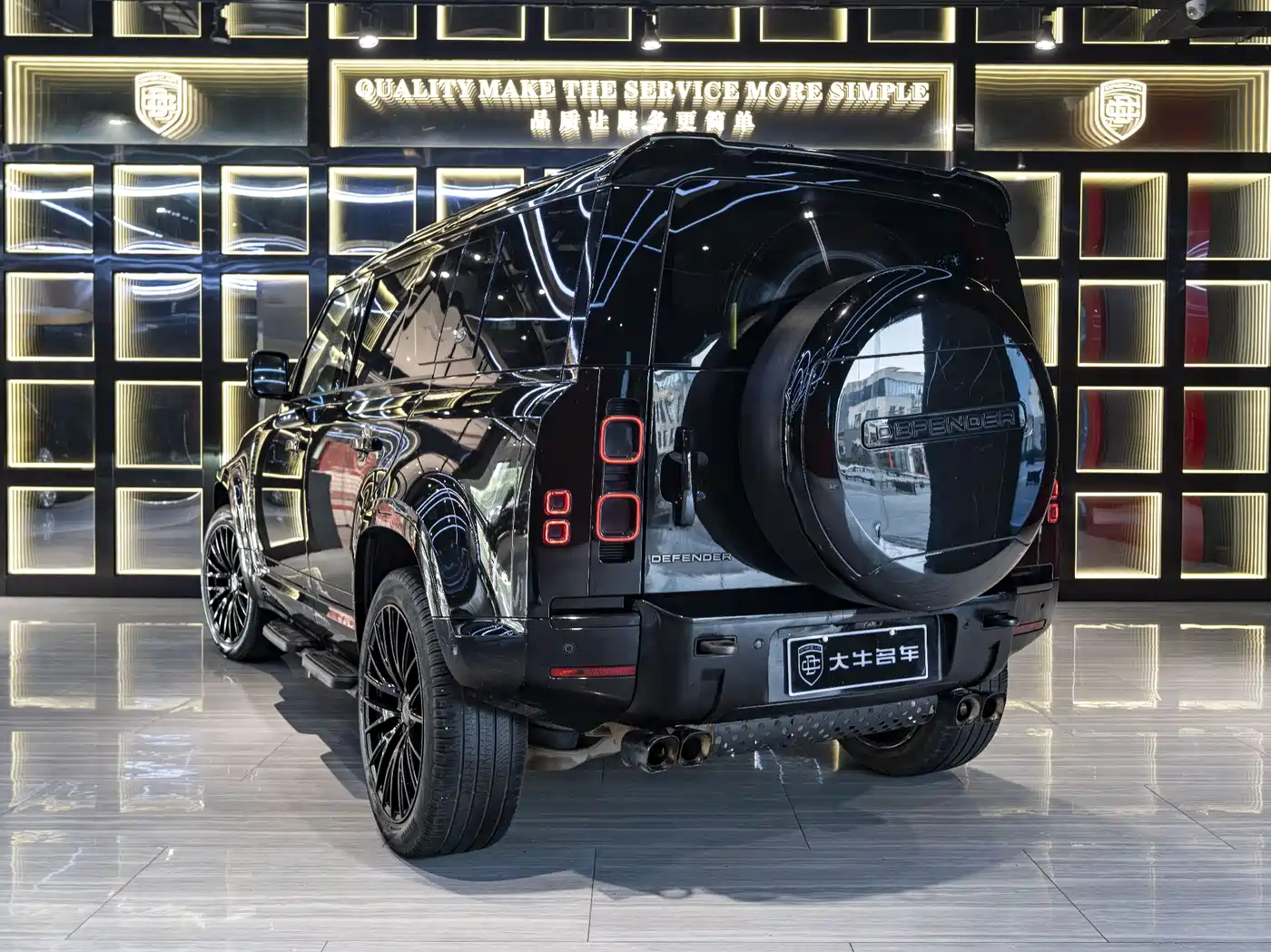 Land Rover Defender 2023 Model 110 3.0T P400 X-DYNAMIC HSE фото 4