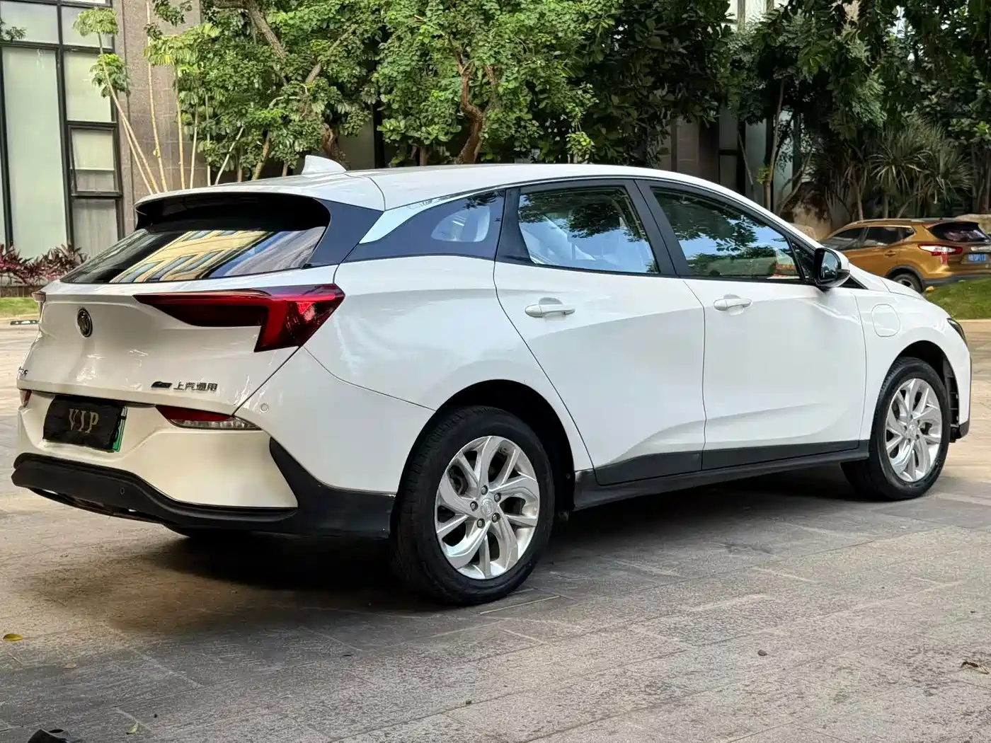 Фото 4 - Buick Velite 6