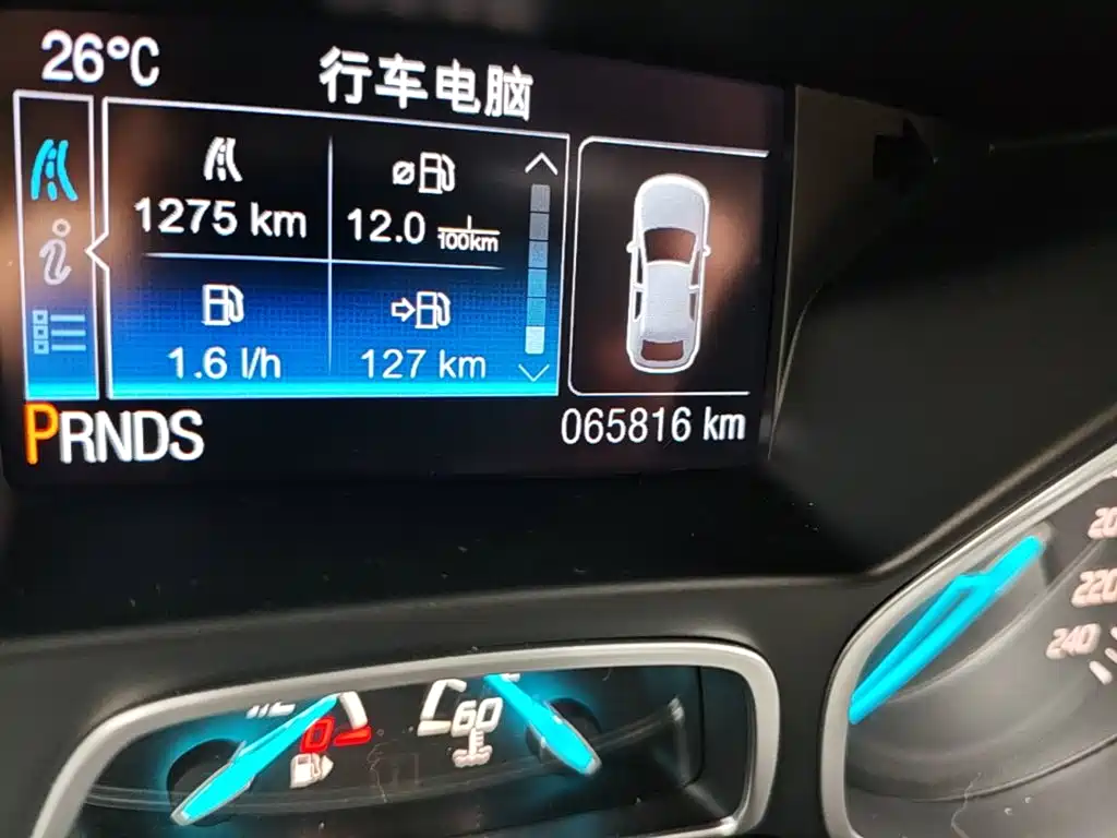 Фото 17 - Ford Kuga