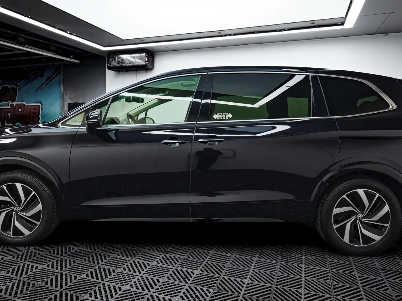 Volkswagen Viloran 2020 330TSI Luxury Edition фото 6