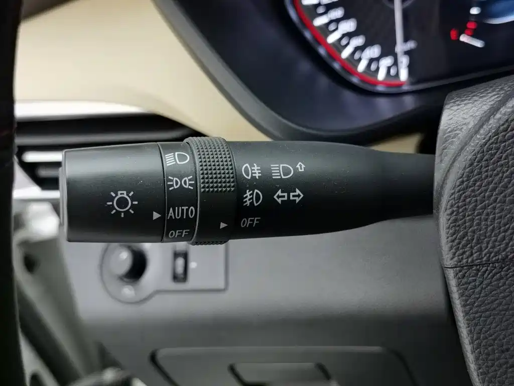 SAIC Maxus D90 2018 2017 2.0T Automatic 4WD Sirius