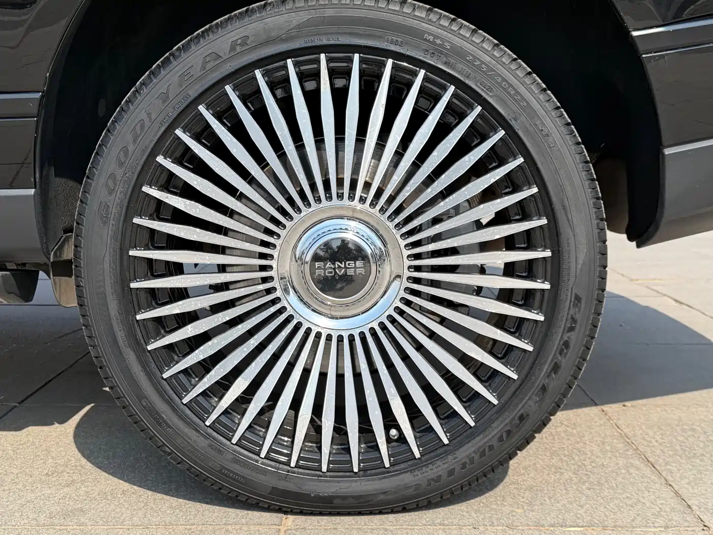 Land Rover Range Rover 2022 3.0 L6 360PS Golden Age Edition фото 22