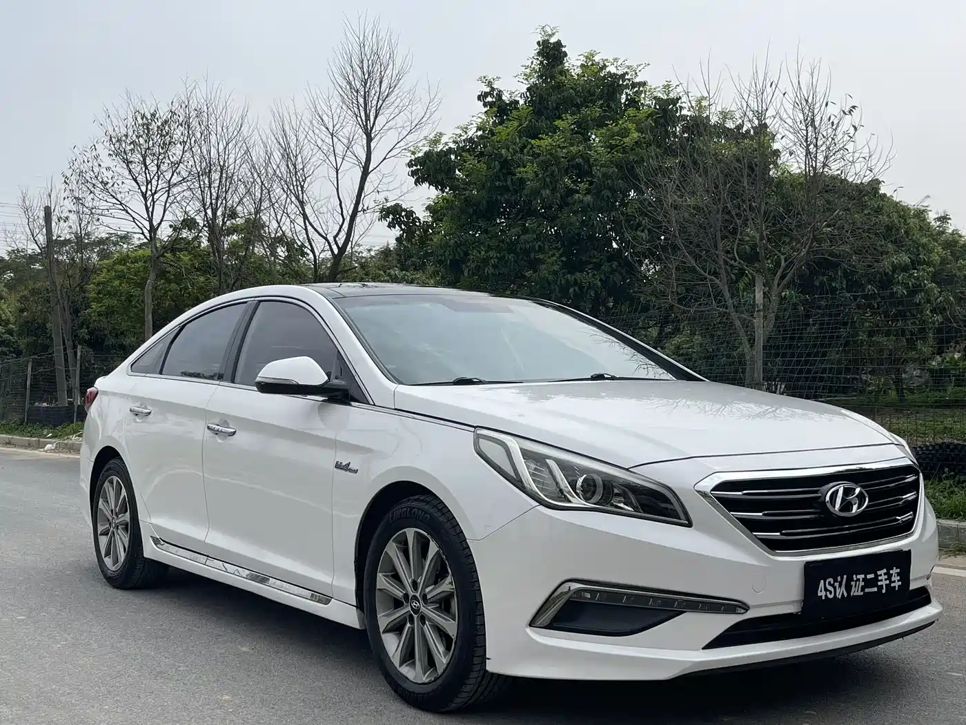 Hyundai Sonata 2015 1.6T GLS Smart фото 3