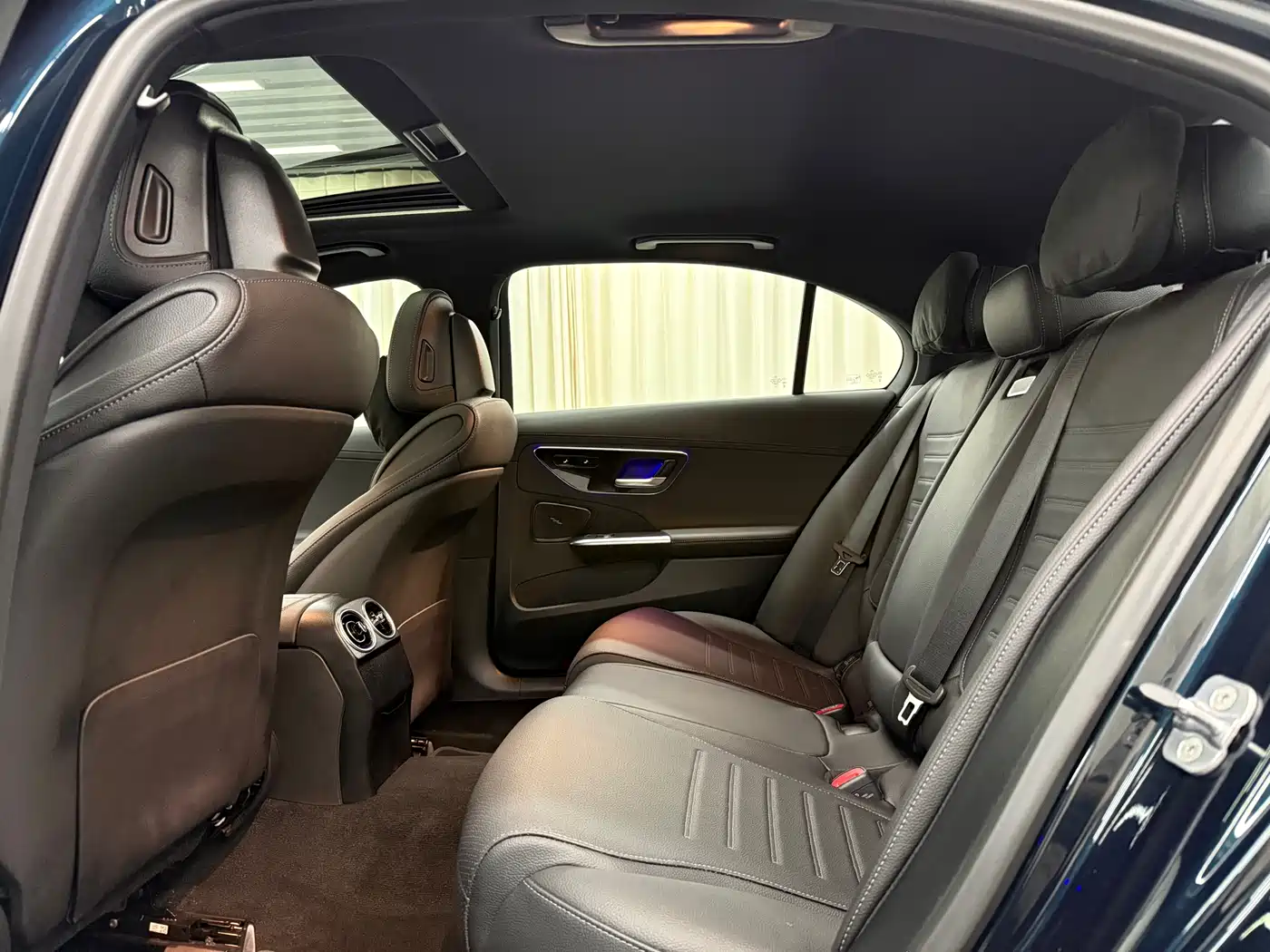 Mercedes-Benz C-Class 2024 C 200 L Sport Edition фото 16