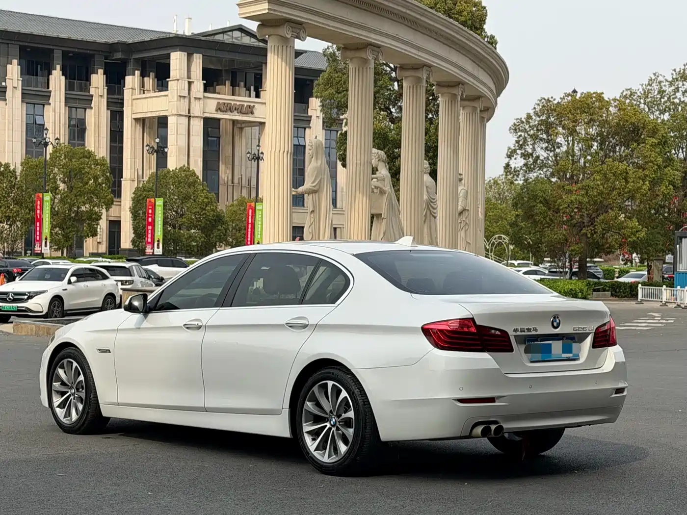 BMW 5 Series 2017 525Li Leading Edition фото 6