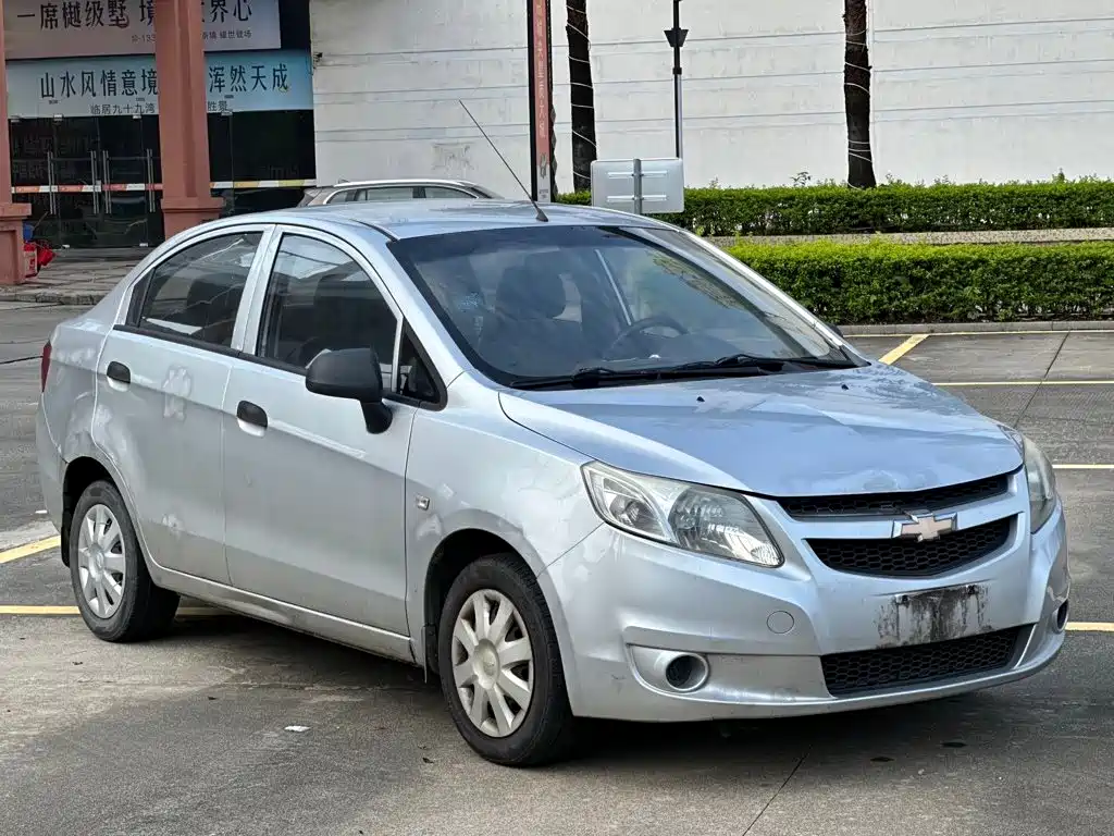 Chevrolet Sail 2014 2013 Sedan 1.4L Manual Ideal Happiness Edition