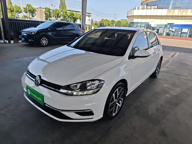 Volkswagen Golf 2020