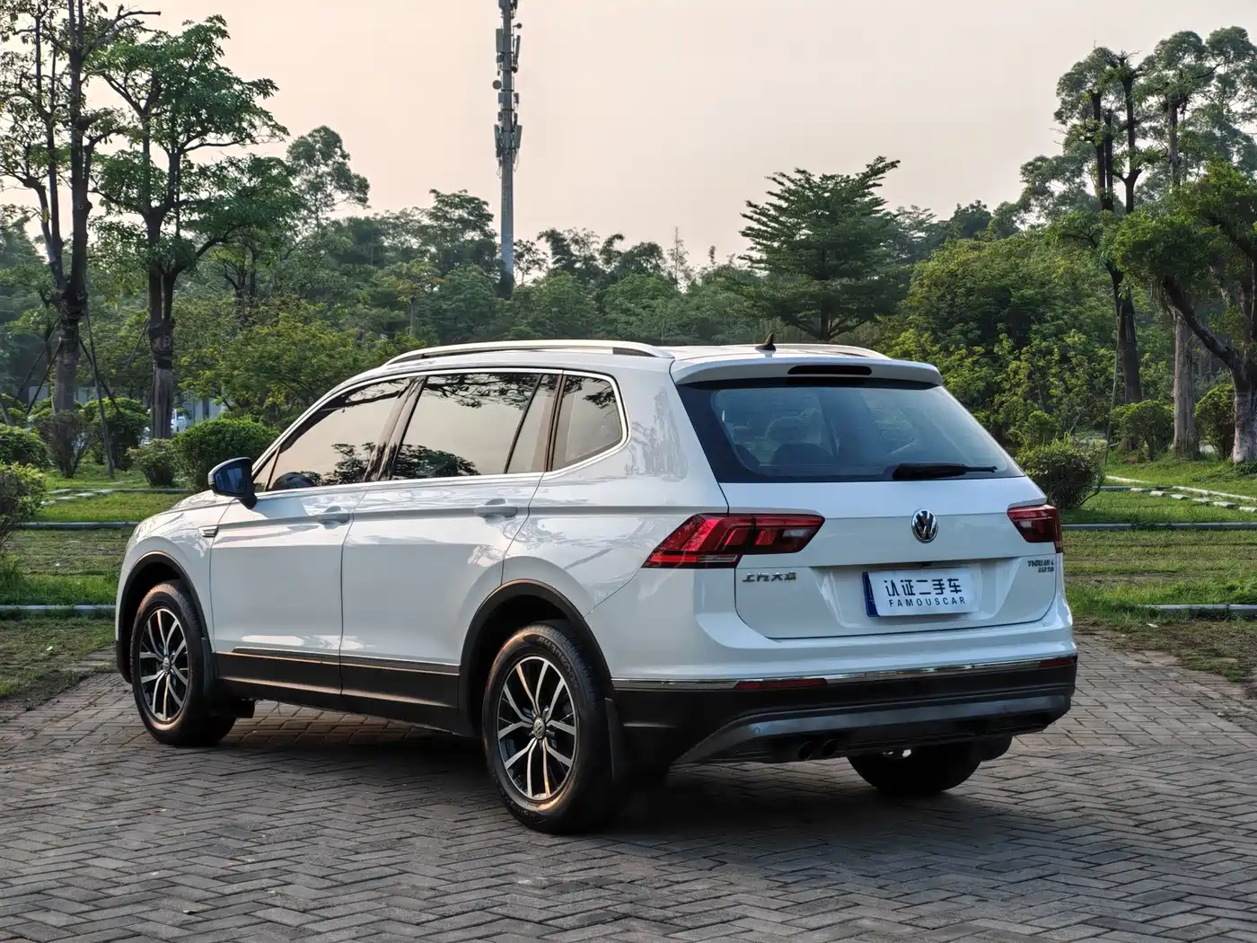 Volkswagen Tiguan L 2018 330TSI Automatic 2WD Luxury Edition фото 6
