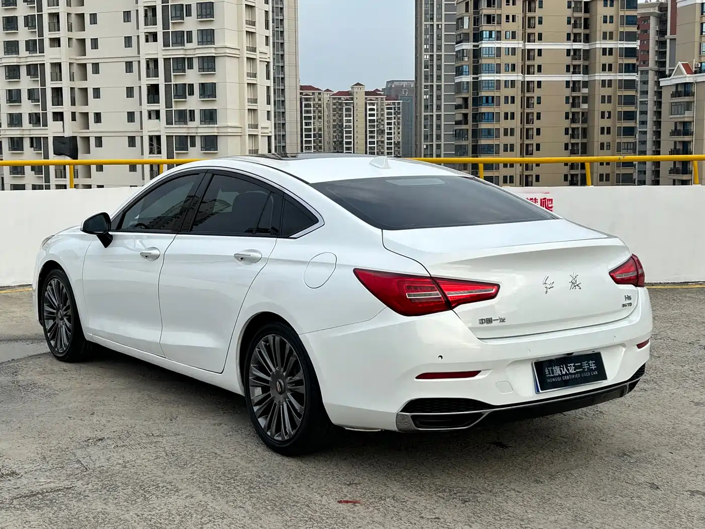 Hongqi H5 2020 1.8T Automatic Smart Connection Qi Enjoy Edition фото 11