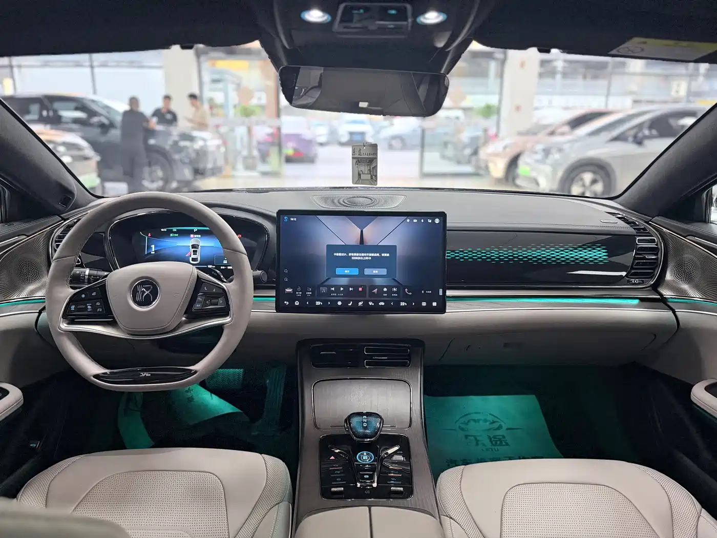 Фото 9 - BYD Han