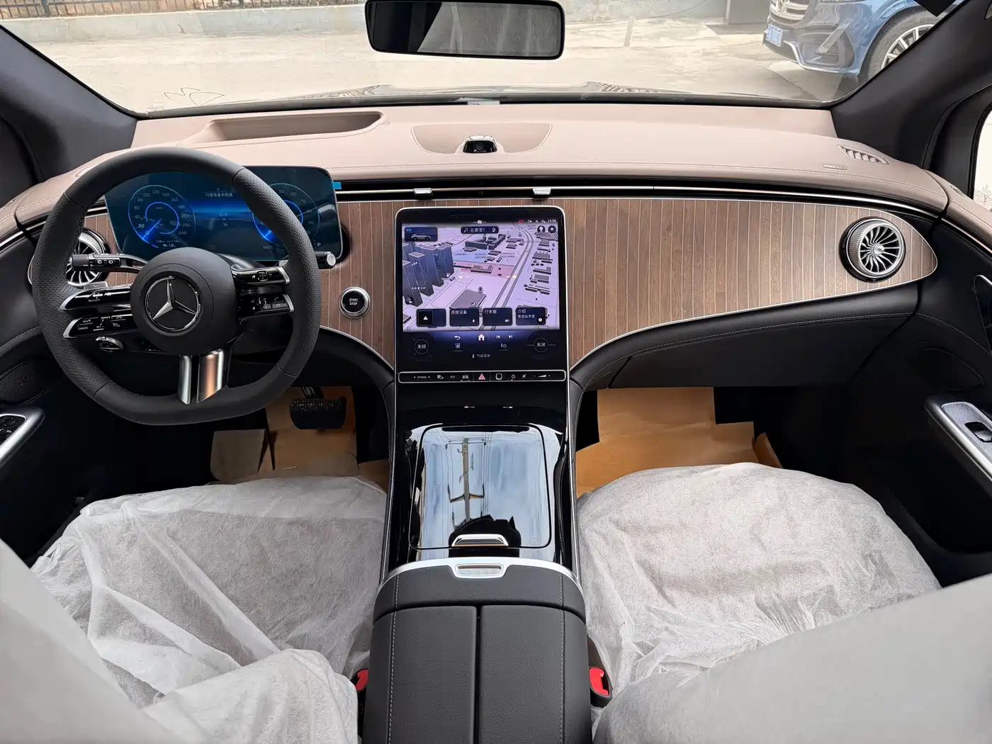 Mercedes-Benz EQE SUV 2024 500 4MATIC Luxury Edition фото 23