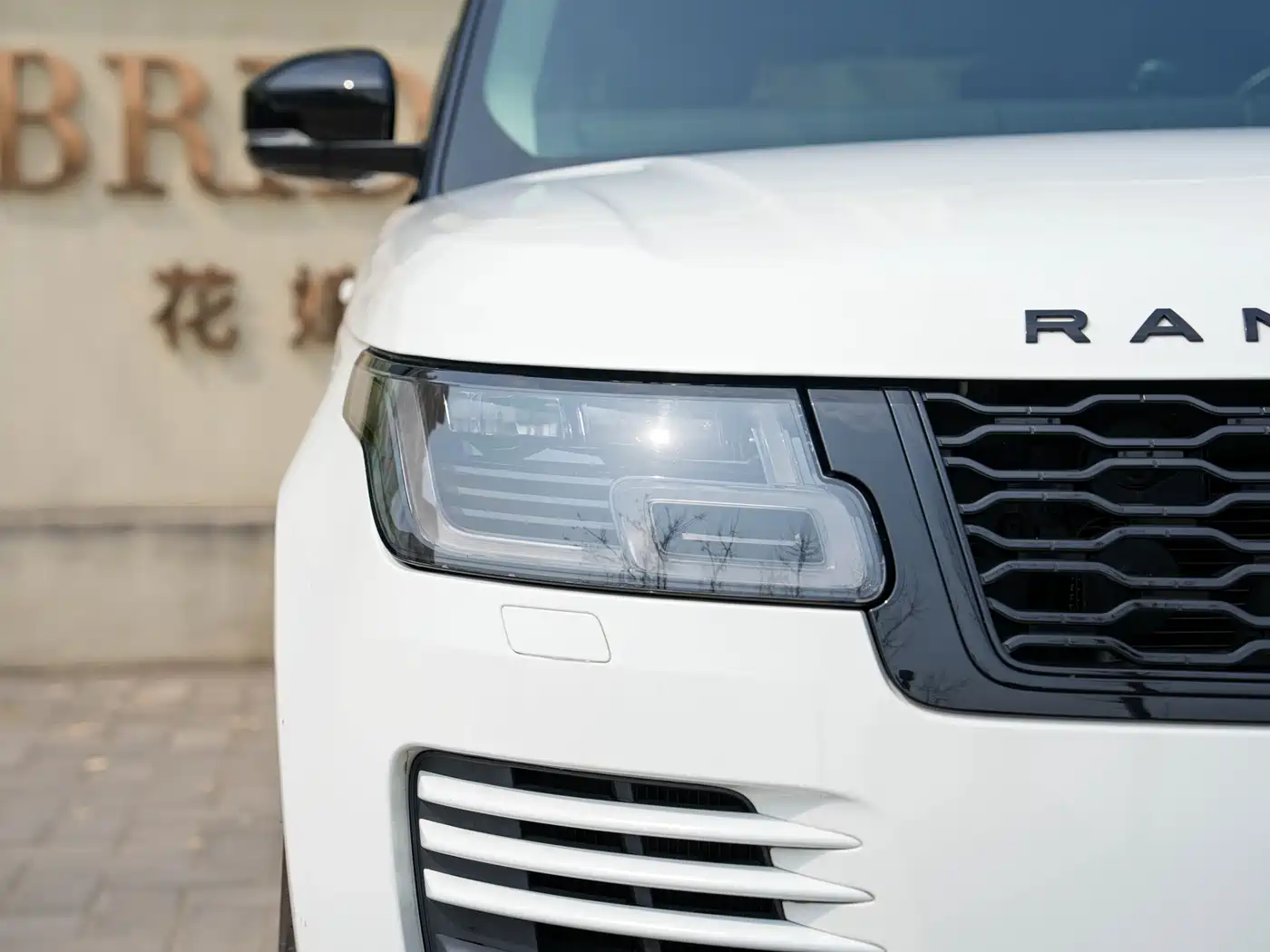 Land Rover Range Rover 2018 3.0 SC V6 Vogue SE Genesis Extended Edition фото 8