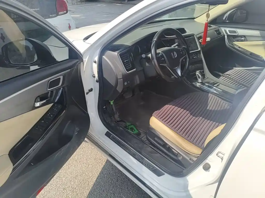 Honda Spirior 2015 2015 2.0L Premium Edition