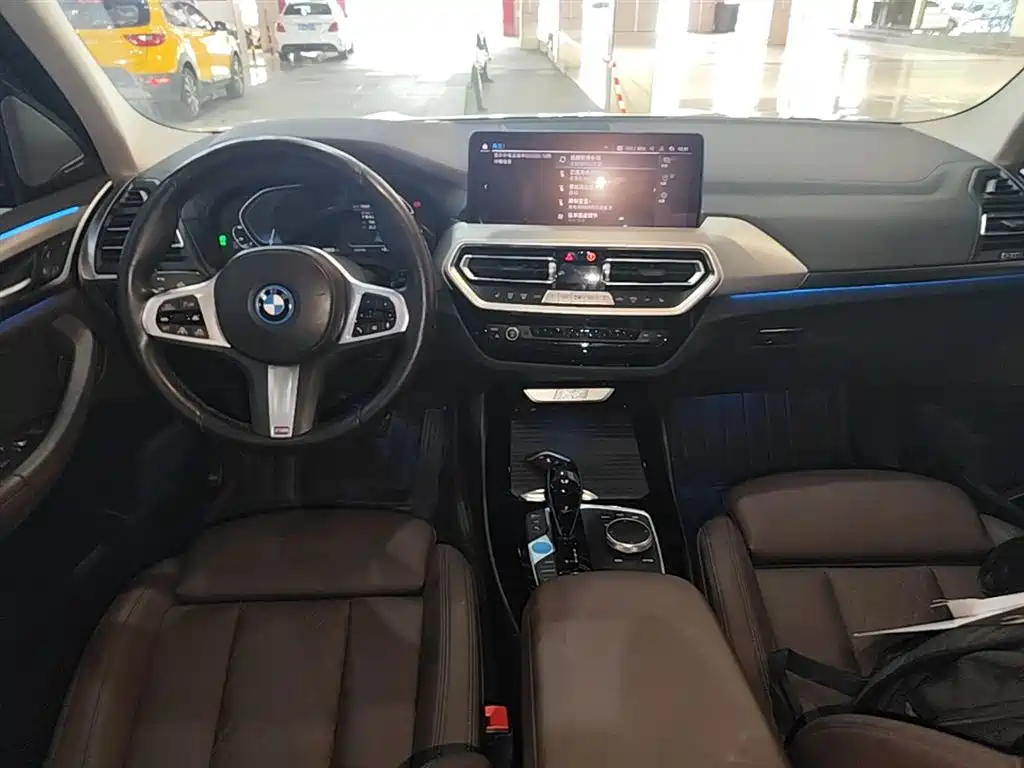BMW iX3 2022 Innovation Leader фото 10