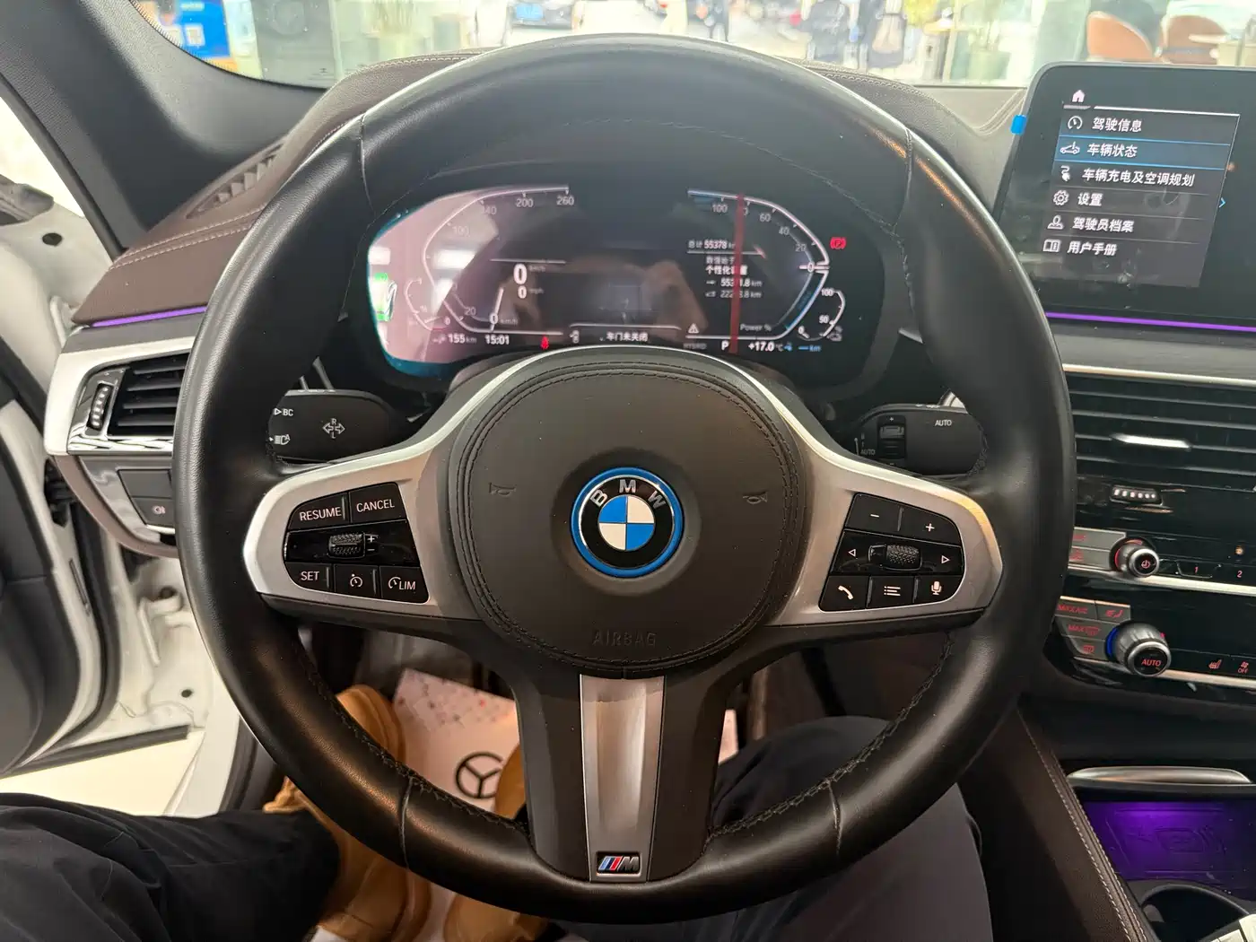 BMW 5 Series New Energy 2022 535Le M Sport Package фото 6