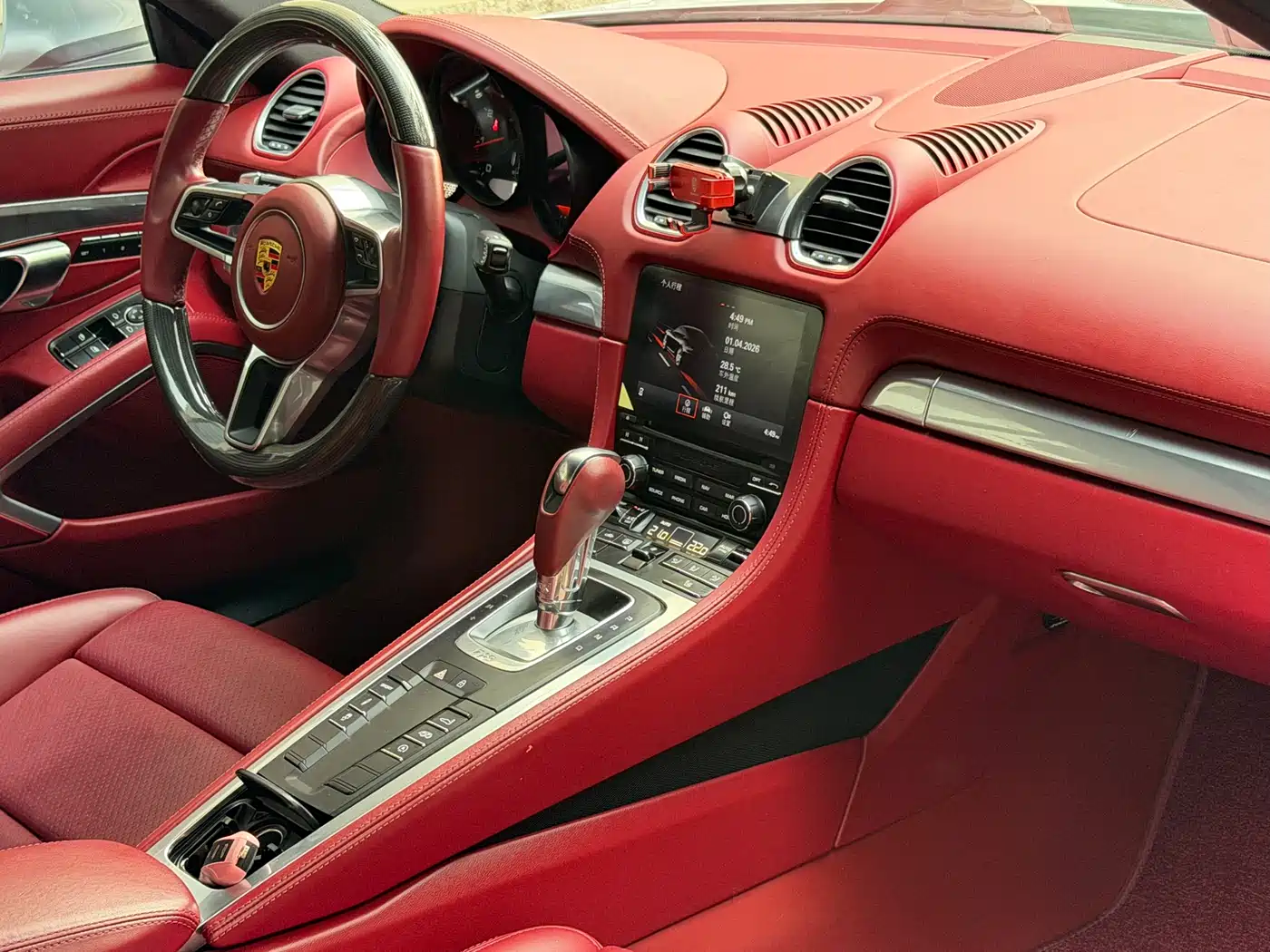 Porsche 718 2018 Cayman 2.0T фото 5