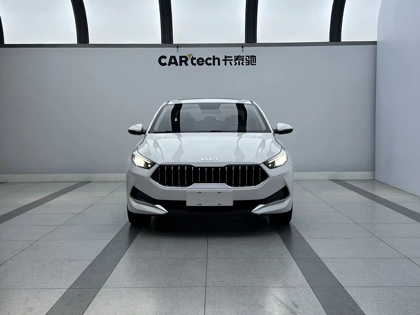 Kia K3 2021 Facelift 1.5L CVT Fashion Edition фото 2