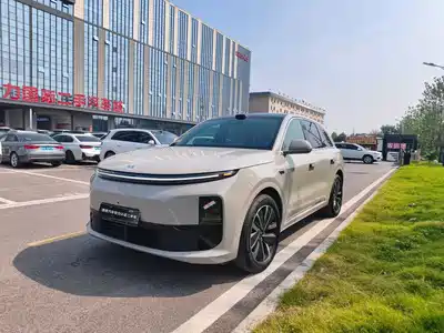 Li Auto L6