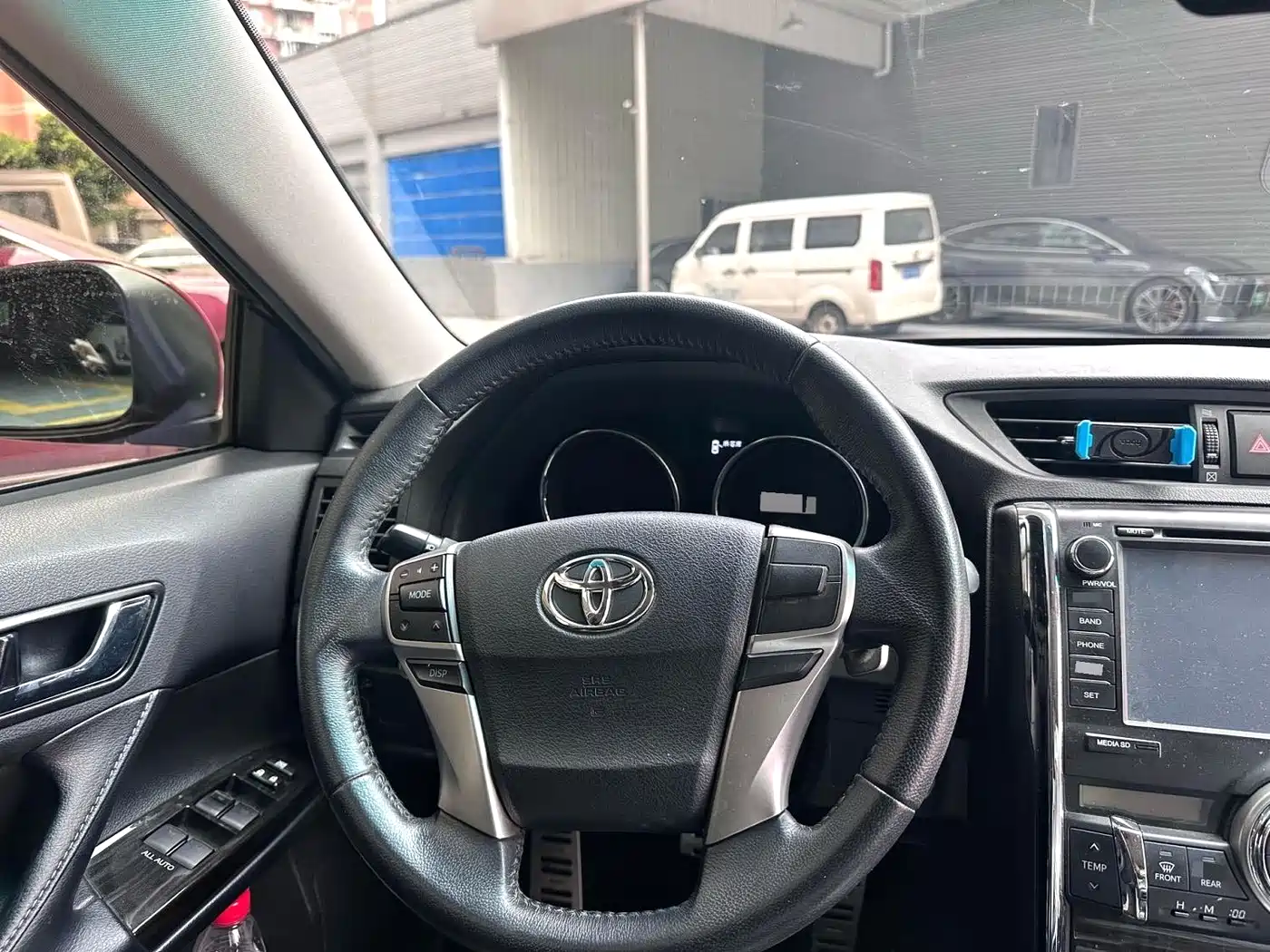 Toyota Reiz 2012 2.5V Grace Elite Styling Edition фото 11