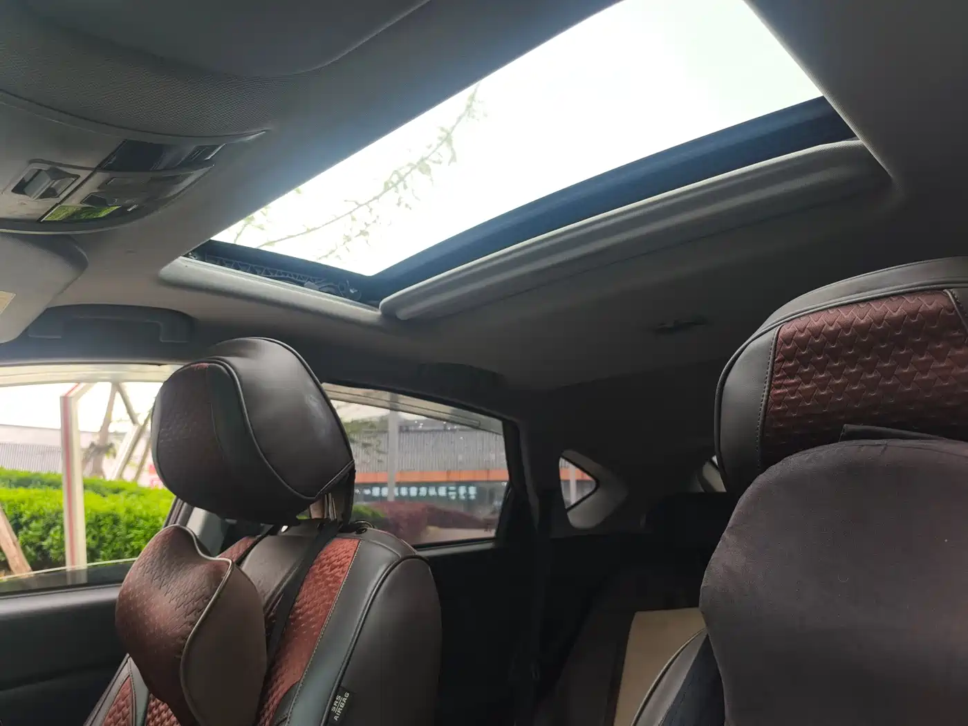 LUXGEN EXCELLENT 6 SUV