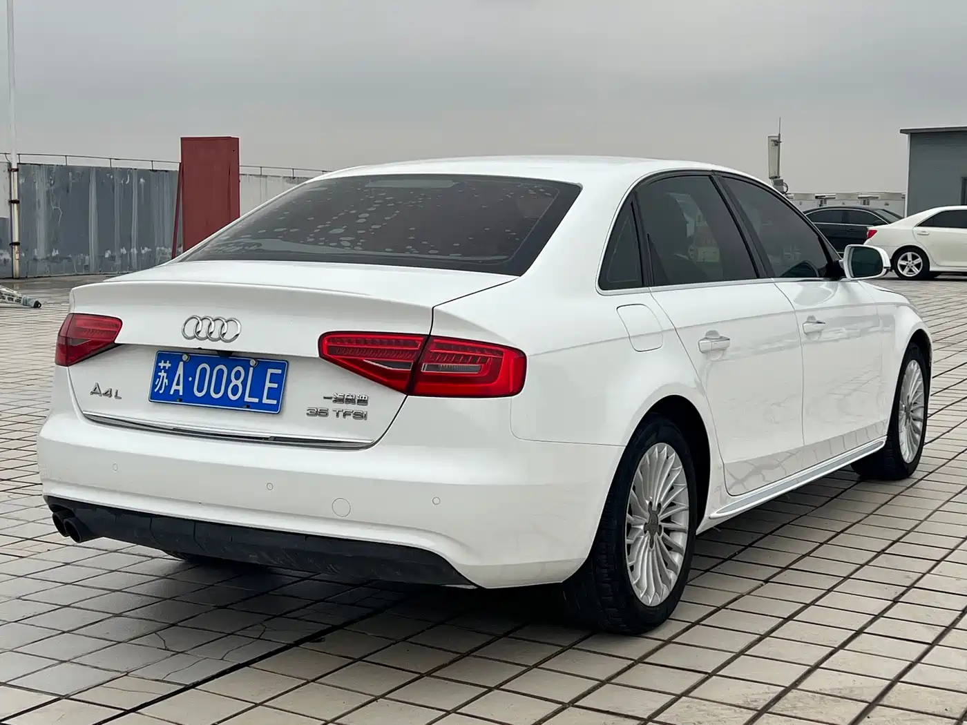 Audi A4L 2016 35 TFSI Collector's Edition S line Comfort фото 6