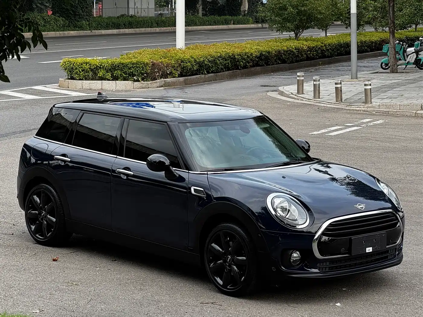 MINI CLUBMAN