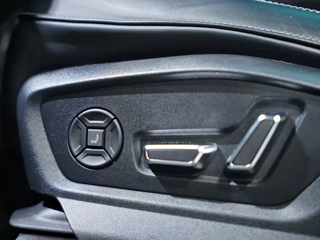 Фото 23 - Audi RS Q8